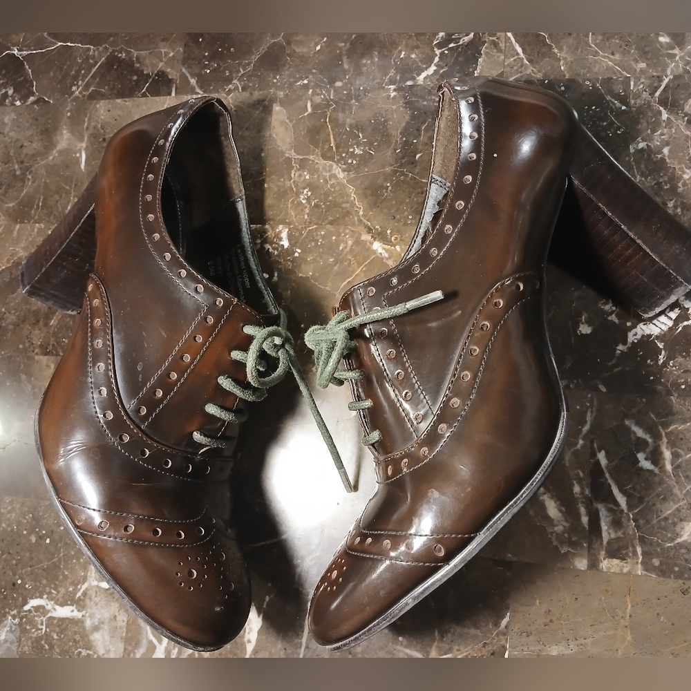 Alfani Brown Leather Women's Oxfords - Picture 6 of 12